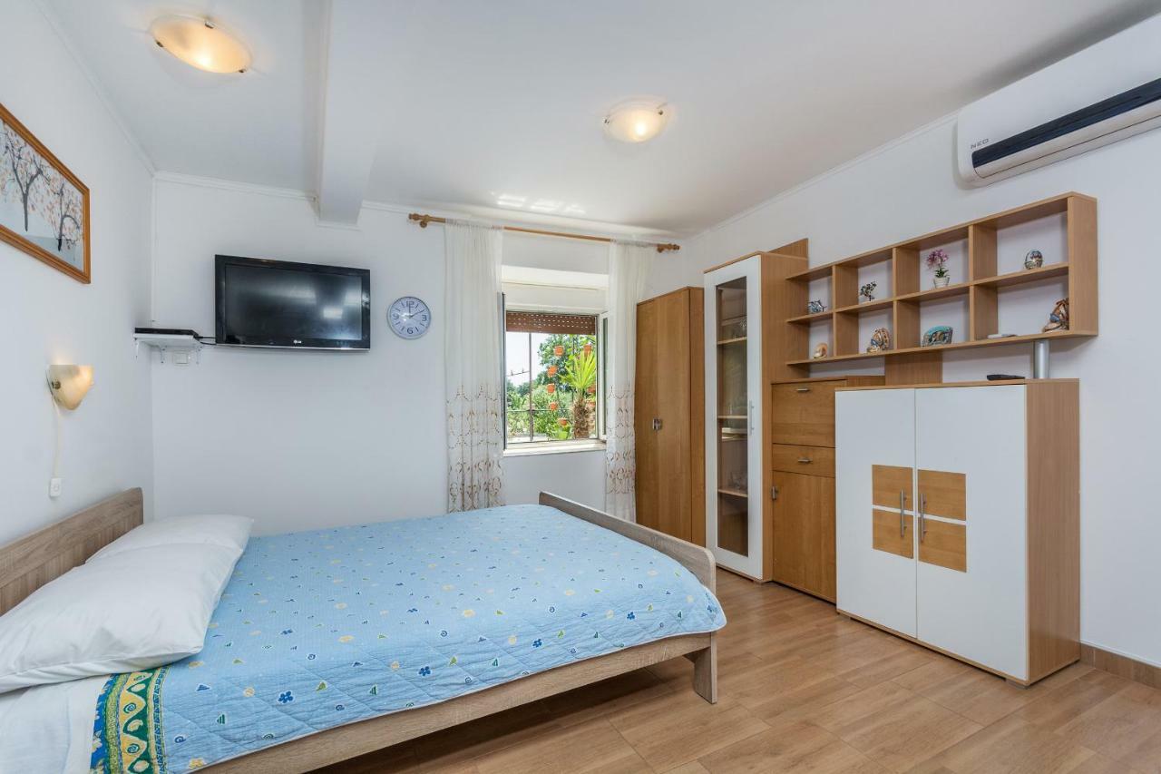 Apartments Mijat Novigrad Istria Εξωτερικό φωτογραφία