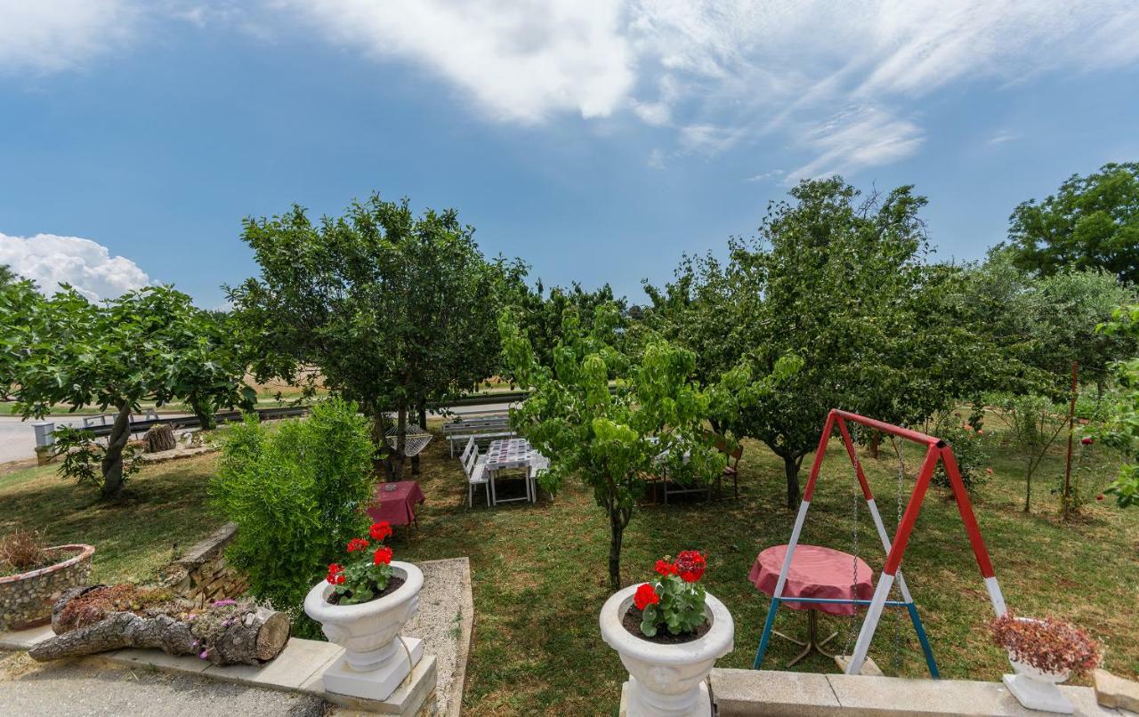 Apartments Mijat Novigrad Istria Εξωτερικό φωτογραφία